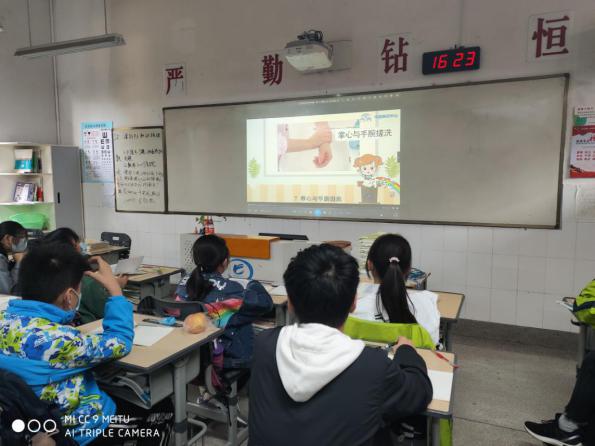 d82048d01ce54284a030156c4421fb77.Jpeg d82048d01ce54284a030156c4421fb77.Jpeg