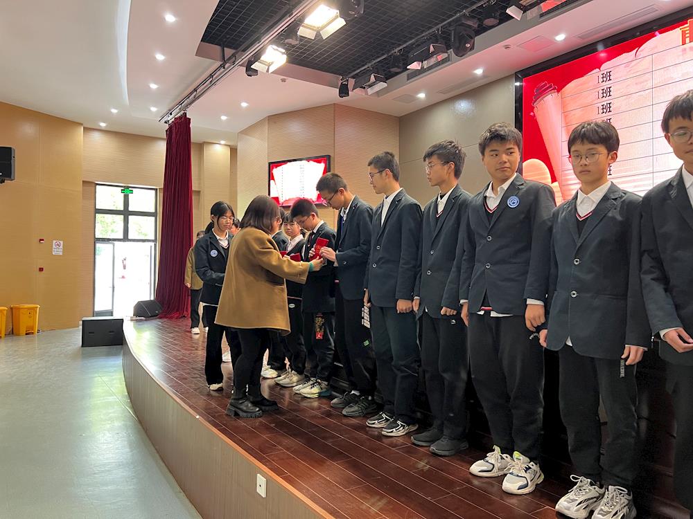 5f006e35a2e14cbe8cd96f2a20833597.jpg 5f006e35a2e14cbe8cd96f2a20833597.jpg