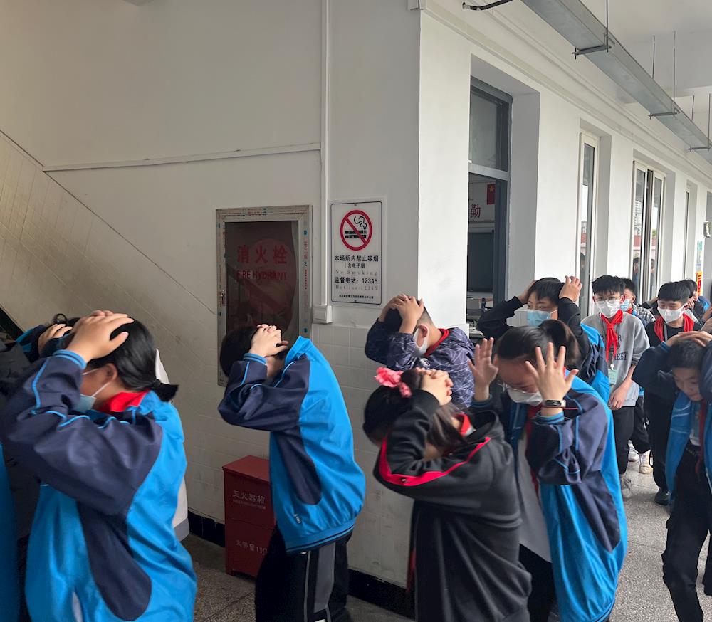 37a5eb45ad4044f0a31949719291c740.jpg 37a5eb45ad4044f0a31949719291c740.jpg