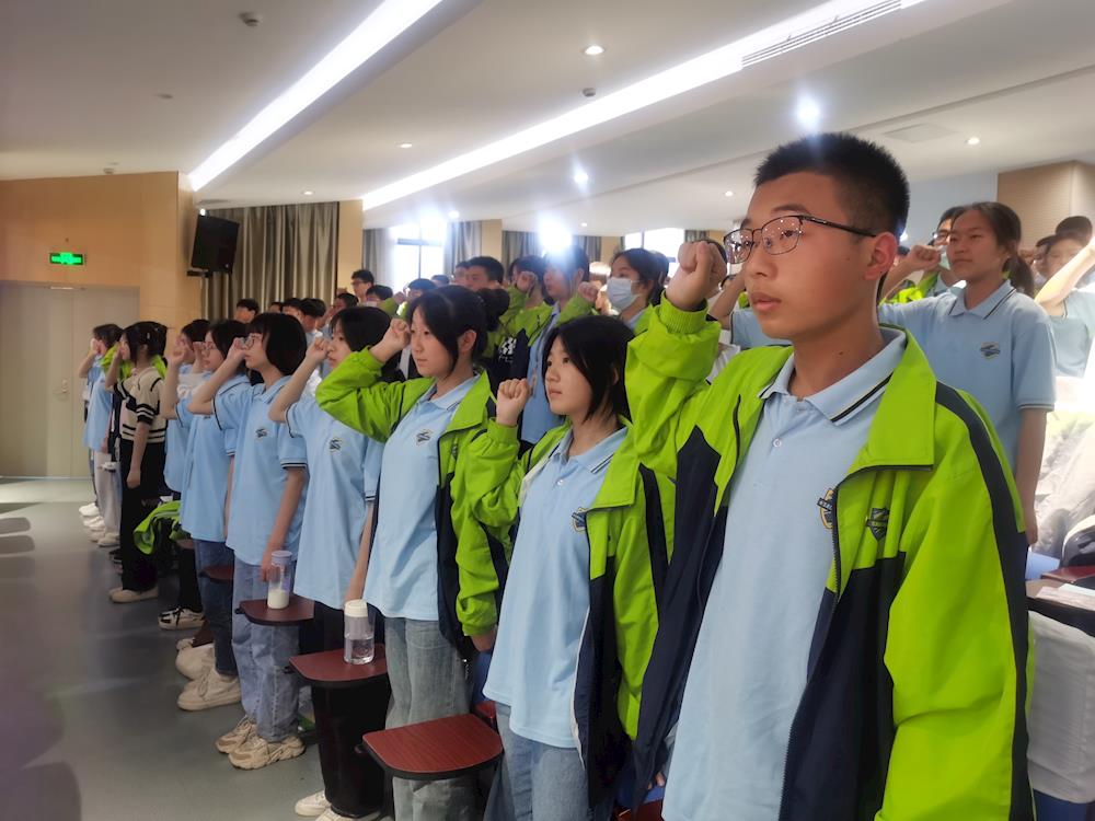 3913ad67987146a68e6e20a13bf97def.jpg 3913ad67987146a68e6e20a13bf97def.jpg