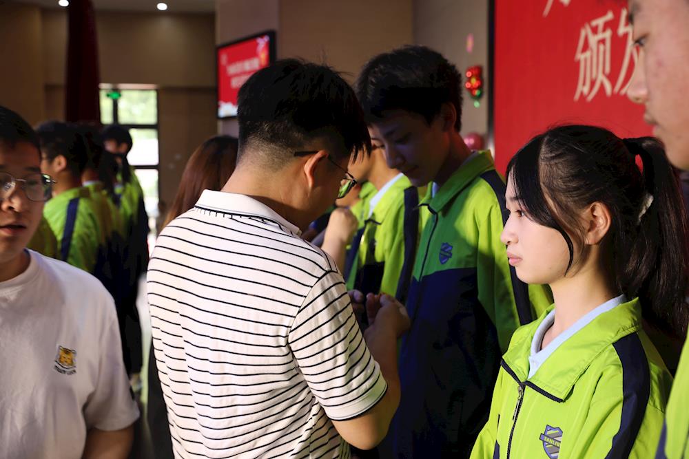 3bb9dfab119e4532a92c2b85399a0e7c.JPG 3bb9dfab119e4532a92c2b85399a0e7c.JPG