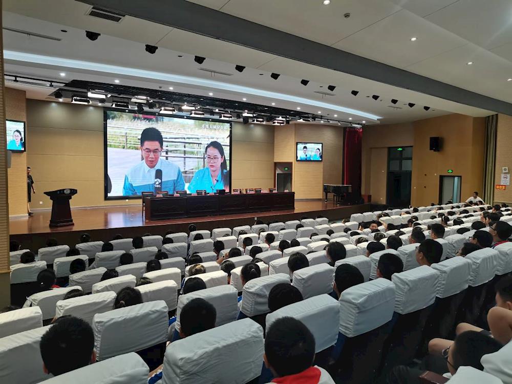 47c4ae1c037347dd9e5f98ef14571ded.jpg 47c4ae1c037347dd9e5f98ef14571ded.jpg