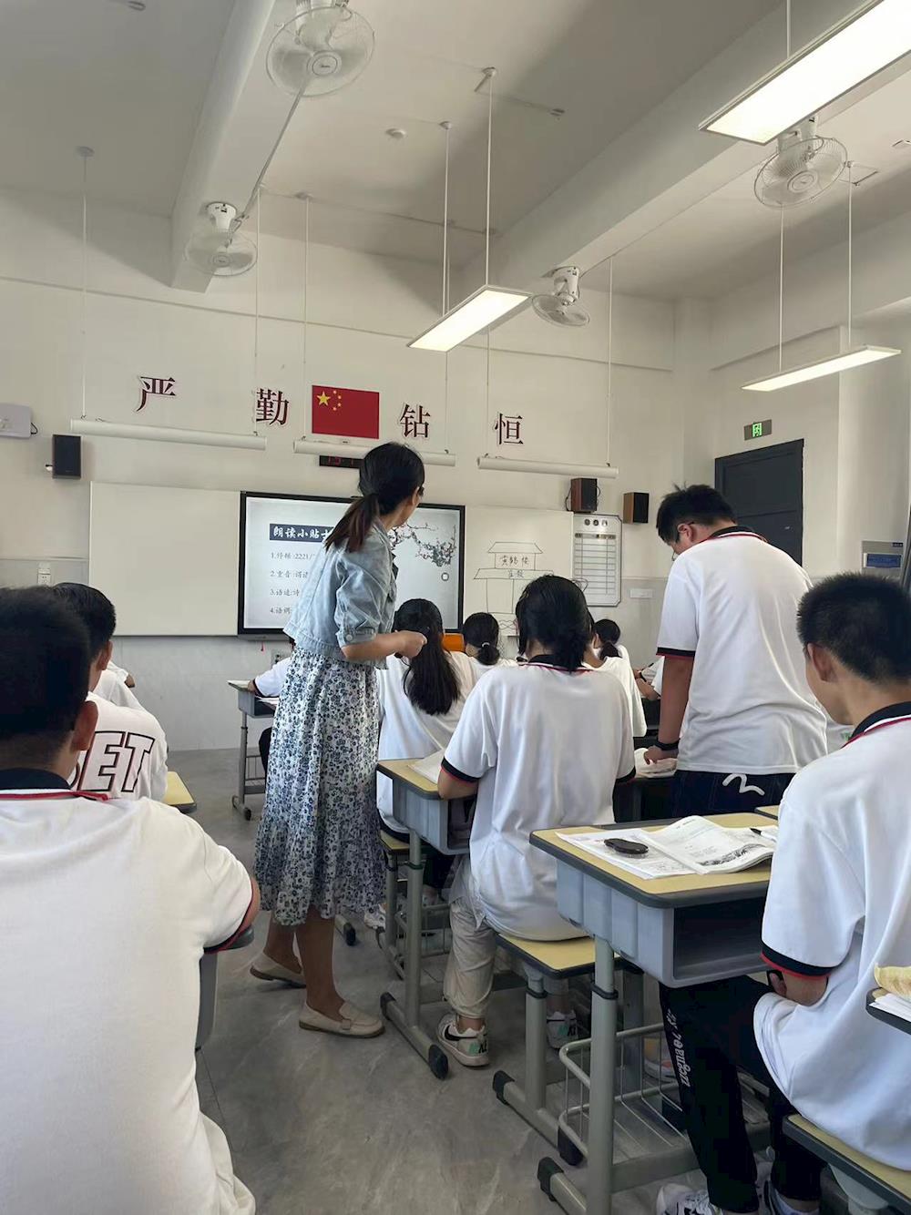 6edd4f75516d4c0bae55e93b22c4252f.JPG 6edd4f75516d4c0bae55e93b22c4252f.JPG