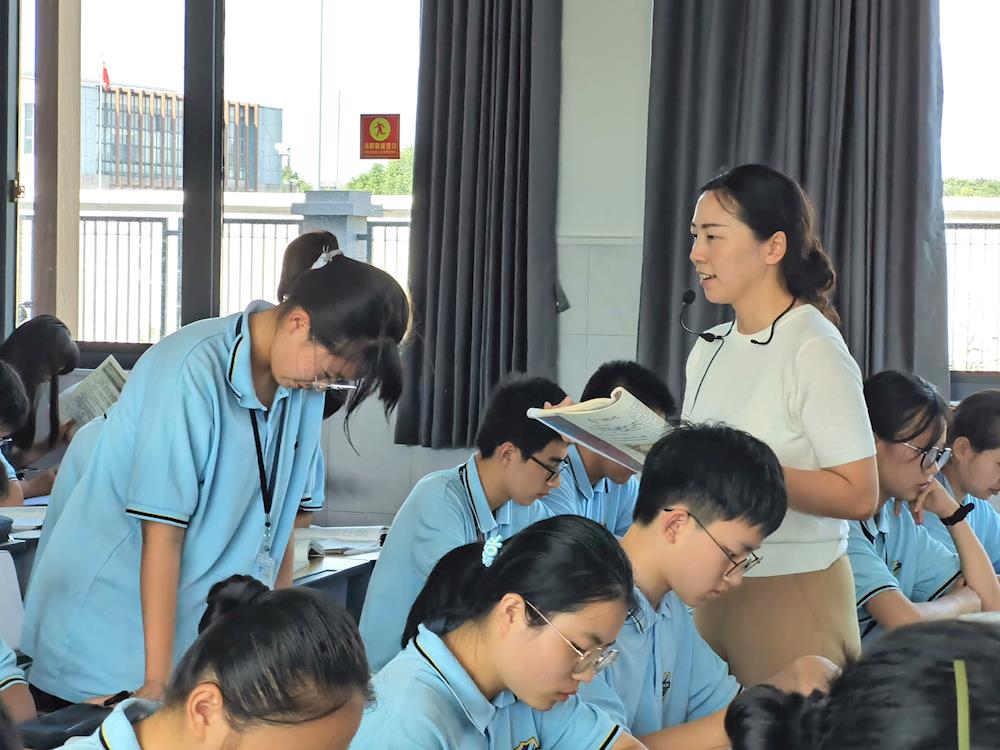 a43ee7561d464164a624703ba8bb4adc.JPG a43ee7561d464164a624703ba8bb4adc.JPG