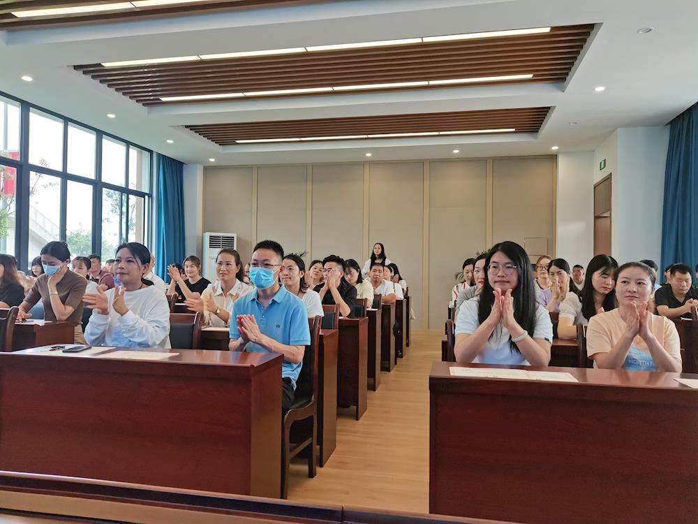 a835df4b67a0428c9325b24462c28e47.jpg a835df4b67a0428c9325b24462c28e47.jpg