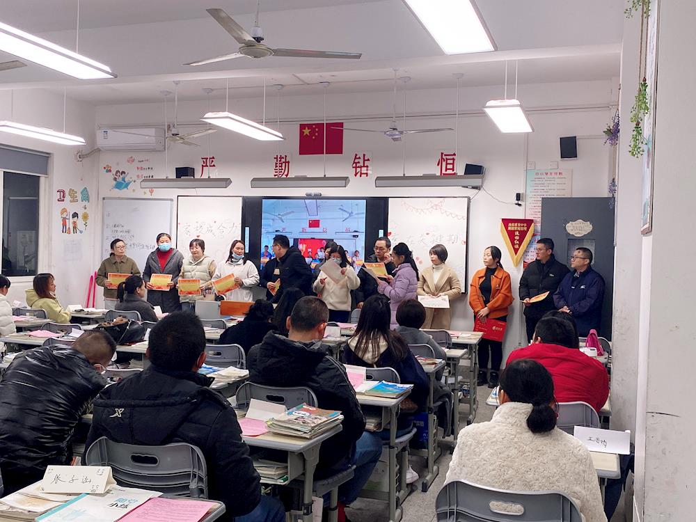 b8e571d58c5249de8262cc2786fe9790.jpg b8e571d58c5249de8262cc2786fe9790.jpg